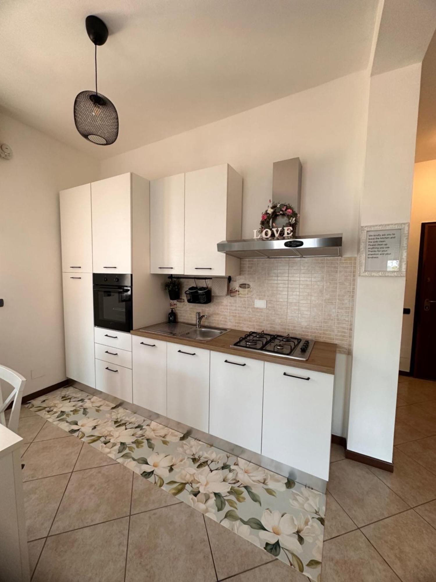 Little House Lezzeno Apartment Ngoại thất bức ảnh
